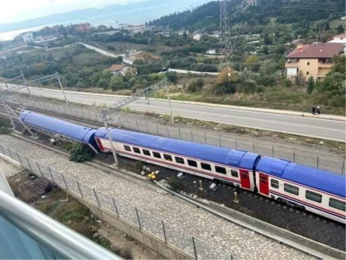 Makas geçişi sırasında vagonlar raydan çıktı