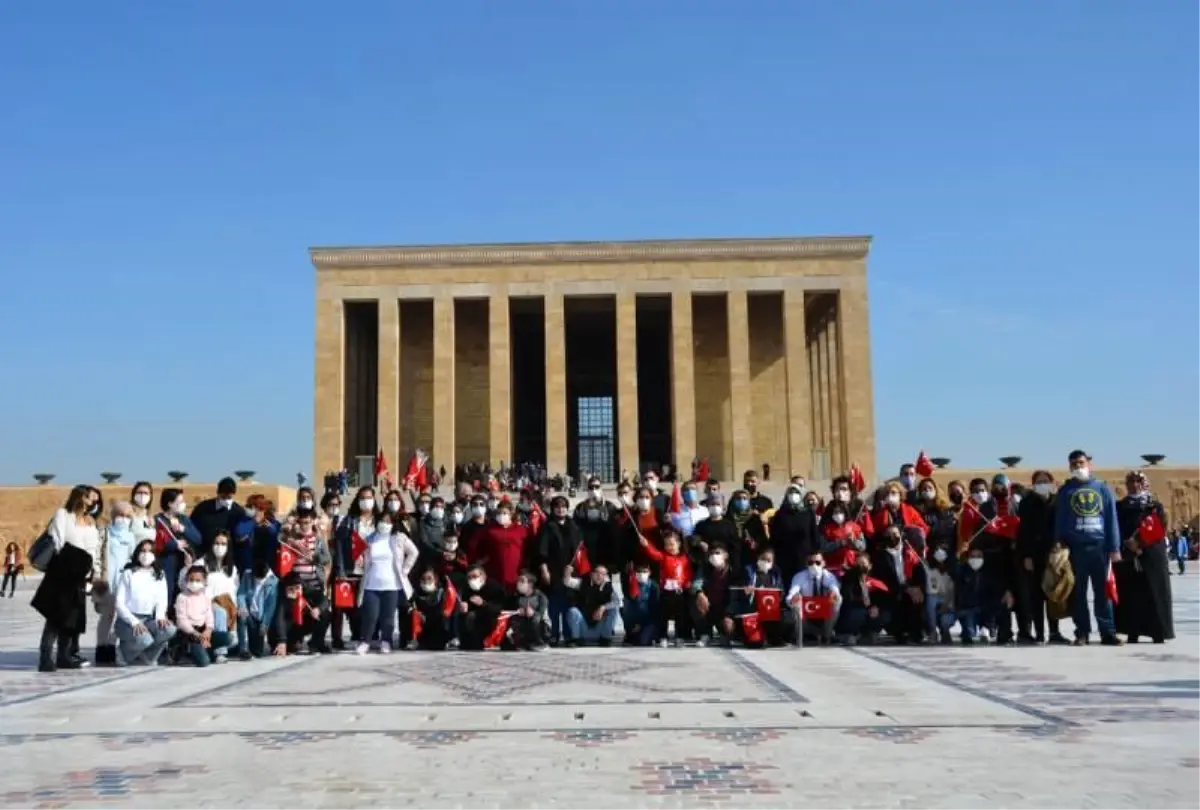 Özel Gereksinimli Bireylerden 29 Ekim İçin Anıtkabir Ziyareti