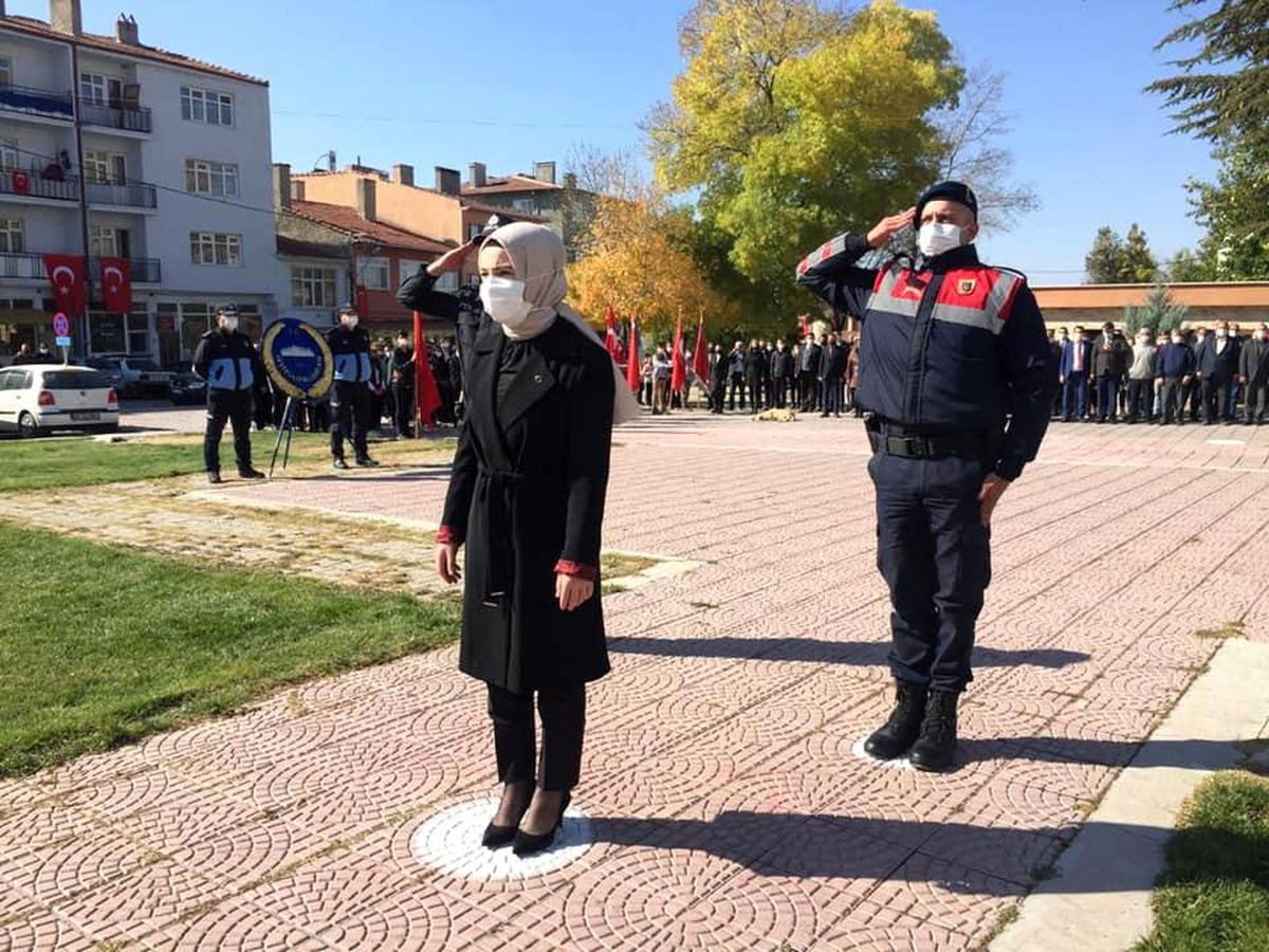 Seyitgazi\'de 29 Ekim Cumhuriyet Bayramı kutlamaları