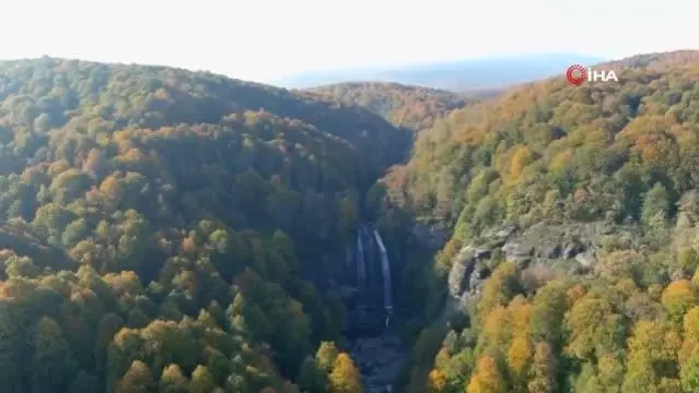 Suuçtu Şelalesi'nde sonbahar güzelliği