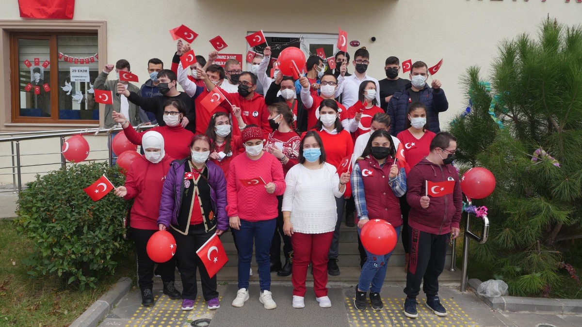 Trabzon\'da özel öğrenciler 29 Ekim Cumhuriyet Bayramı\'nı kutladı