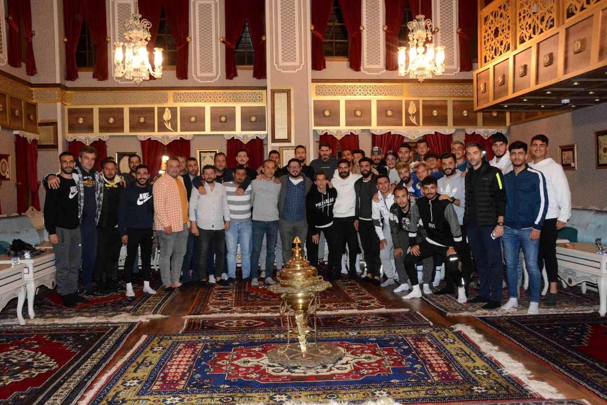 Yunusemre Belediyespor\'da hedef 3. Lig