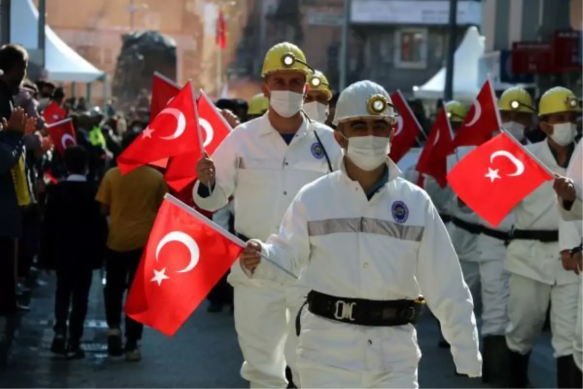 ZONGULDAK\'TAKİ KUTLAMALARDA EN BÜYÜK İLGİYİ MADEN İŞÇİLERİ GÖRDÜ