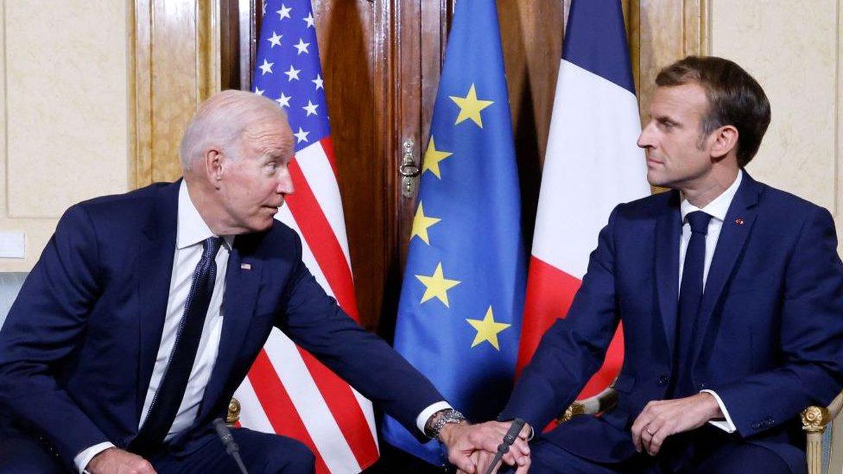 AUKUS Paktı: Biden Macron\'a \'Beceriksizce davrandık\' dedi