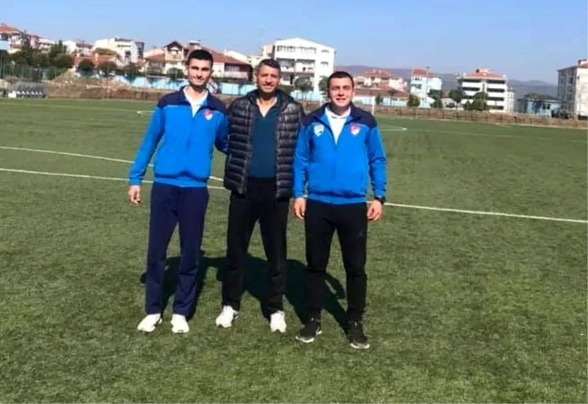 Bilecik\'te bir futbol müsabakası hakem ve gözlemci yetersizliğinden dolayı iptal edildi