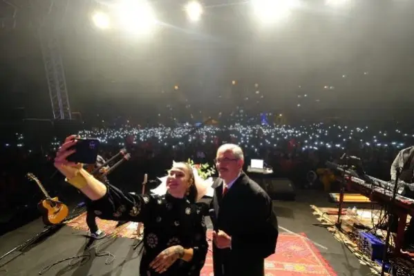 Ceylan Ertem'den Eskişehir'de Cumhuriyet Bayramı'na özel konser
