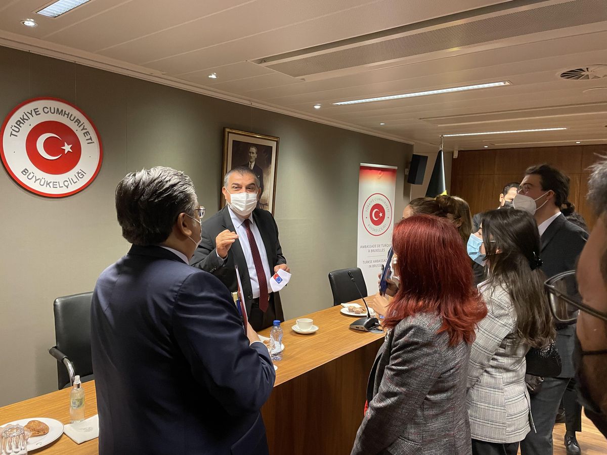 Son Dakika | Dışişleri Bakan Yardımcısı Kaymakcı, Brüksel\'de Türk kuruluşlarının temsilcileriyle buluştu