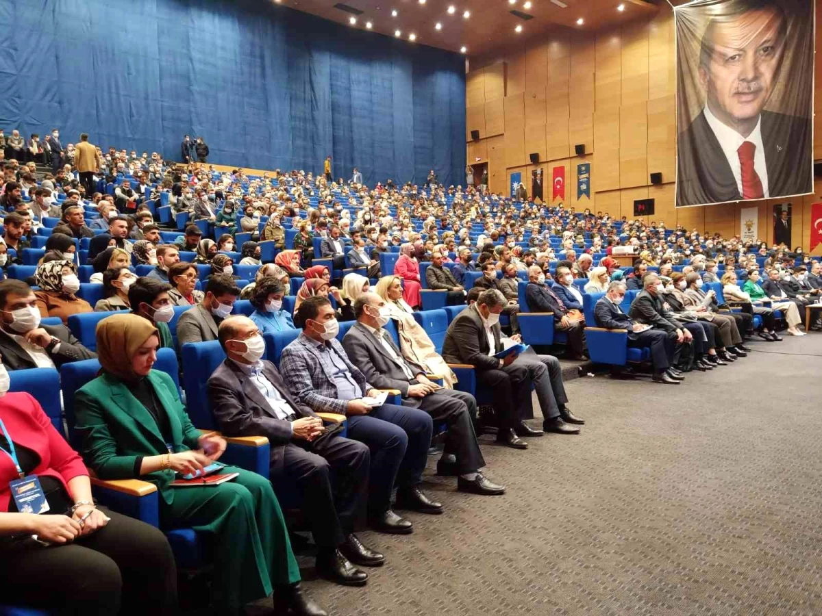 Diyarbakır\'da AK Parti AR-GE Teşkilat Akademisi Eğitim Kampı başladı