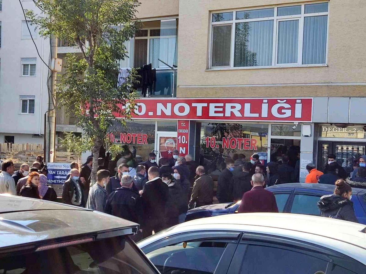Eskişehir\'de nöbetçi noter yoğunluğu
