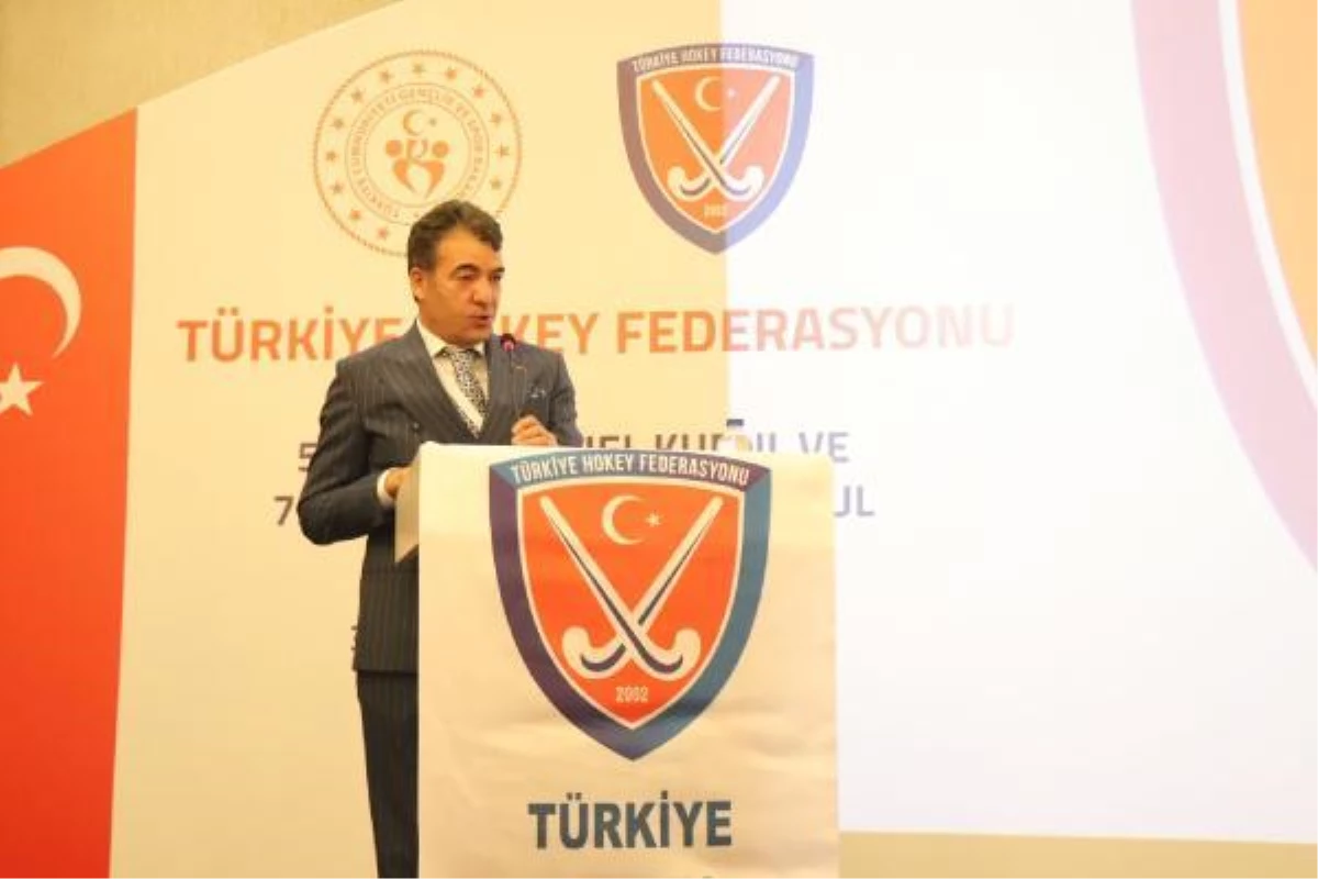 Hokey Federasyonu Başkanı Sadık Karakan güven tazeledi