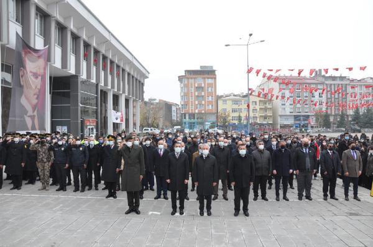 Kars\'ın düşman işgalinden kurtuluşu kutladı