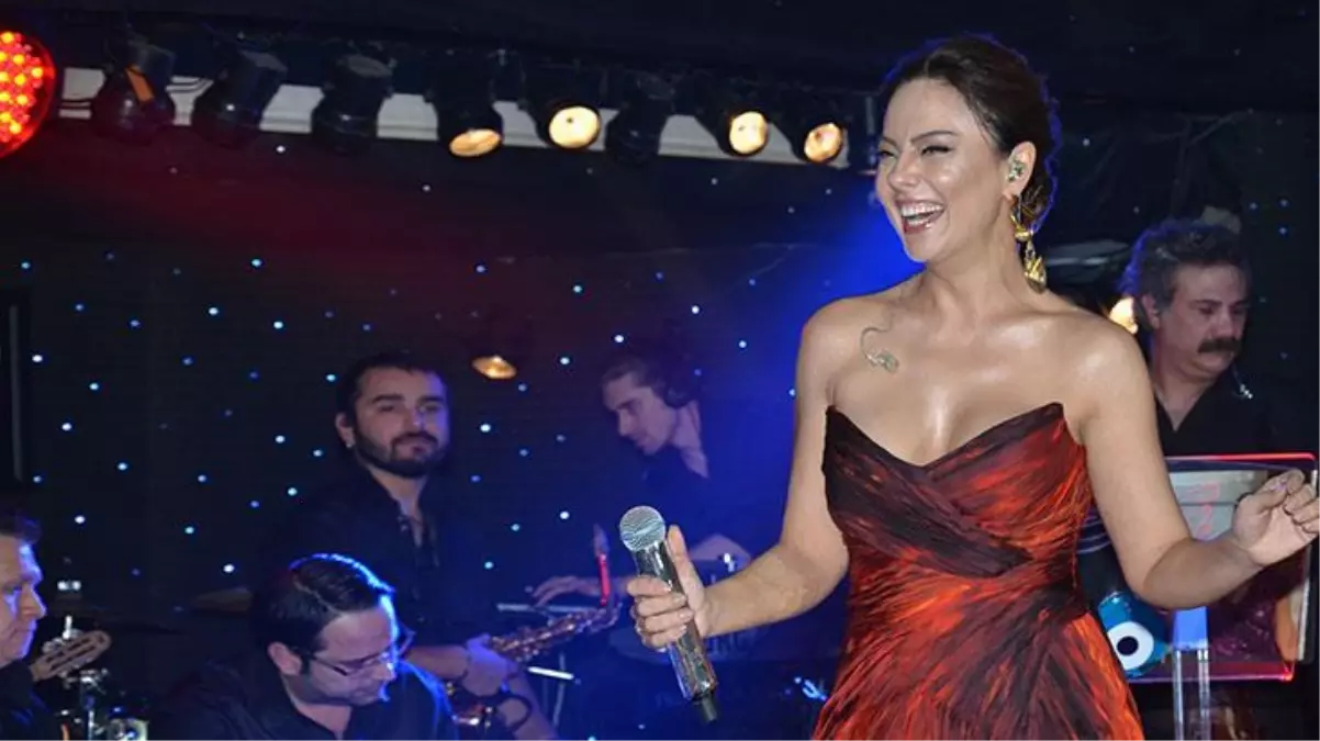 Ebru Gündeş\'in yıllar önceki fotoğrafları ortaya çıktı