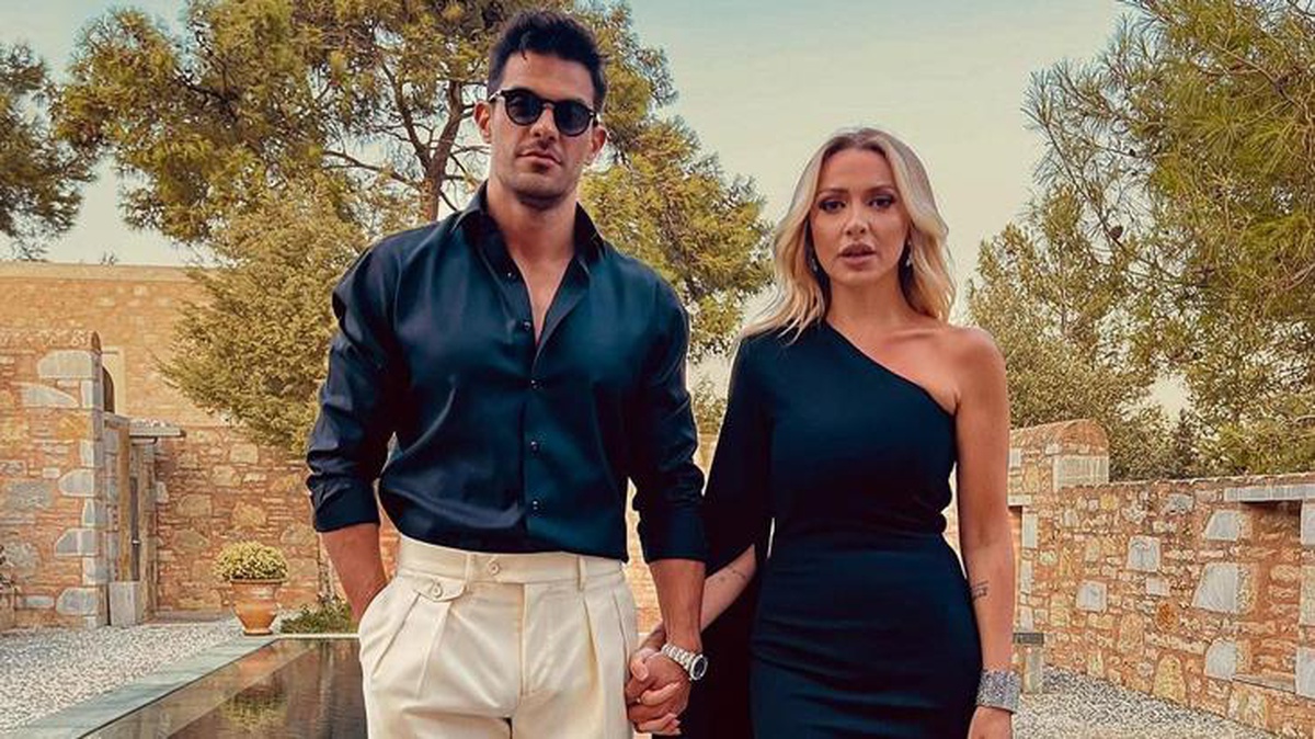 Hadise, Mehmet Dinçerler'in annesi ile tanıştı