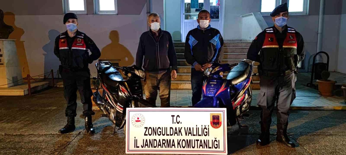Motosiklet hırsızları yakalandı
