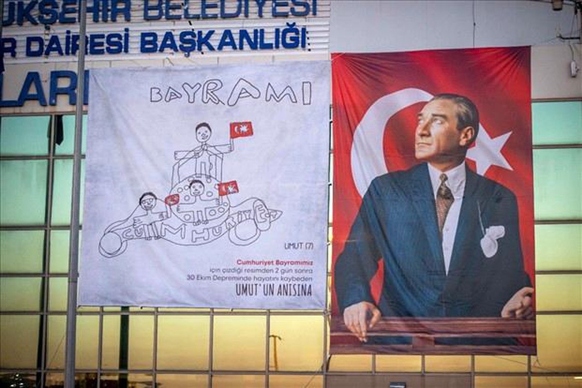 "Senin hayallerini, umutlarını enkaz altında bırakan bu sistemi değiştireceğiz"
