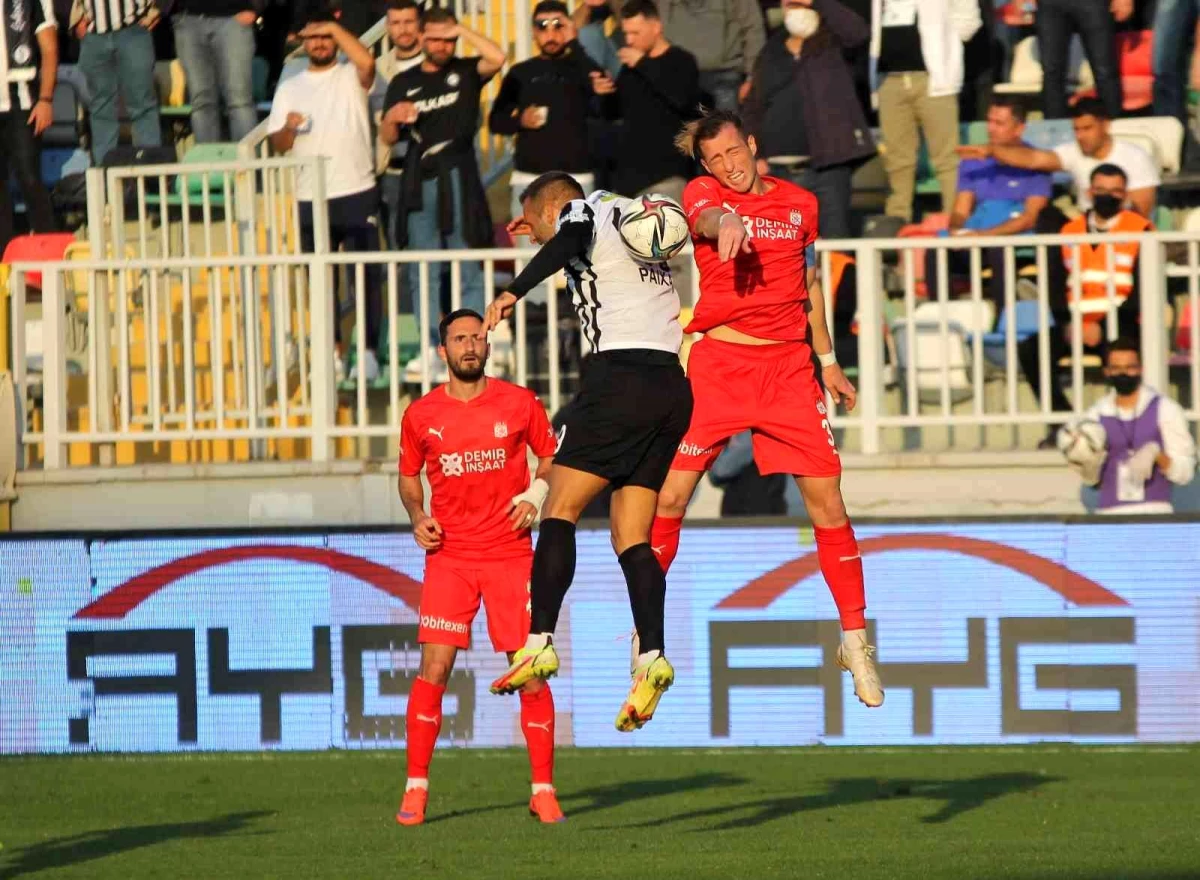 Spor Toto Süper Lig: Altay: 1 - DG Sivasspor: 1 (Maç sonucu)