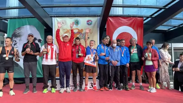 Çaycuma, 'Koşabiliyorken Koş' dedi; 15 km zorlu parkurda yarıştı
