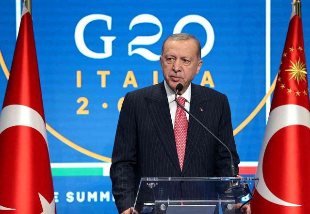 Cumhurbaşkanı Erdoğan: ABD'nin Suriye'deki terör örgütlerine yönelik desteğine yönelik üzüntümüzü dile getirdik 