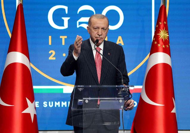Cumhurbaşkanı Erdoğan: ABD'nin Suriye'deki terör örgütlerine yönelik desteğine yönelik üzüntümüzü dile getirdik 