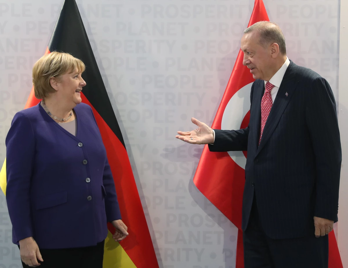 Cumhurbaşkanı Erdoğan, G20 Liderler Zirvesi kapsamında, Almanya Başbakanı Angela Merkel\'i kabul etti.
