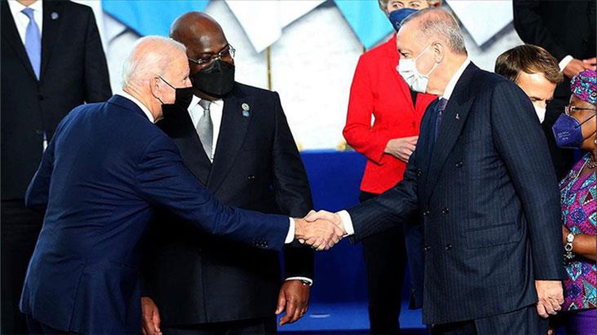 Son Dakika: Cumhurbaşkanı Erdoğan ile ABD Başkanı Joe Biden arasındaki görüşme başladı