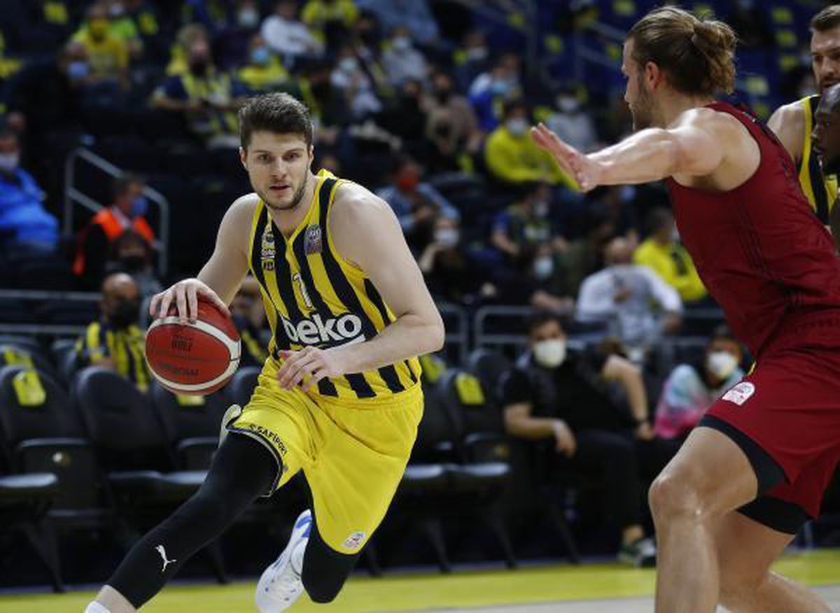 Gaziantep Basketbol: 102-80