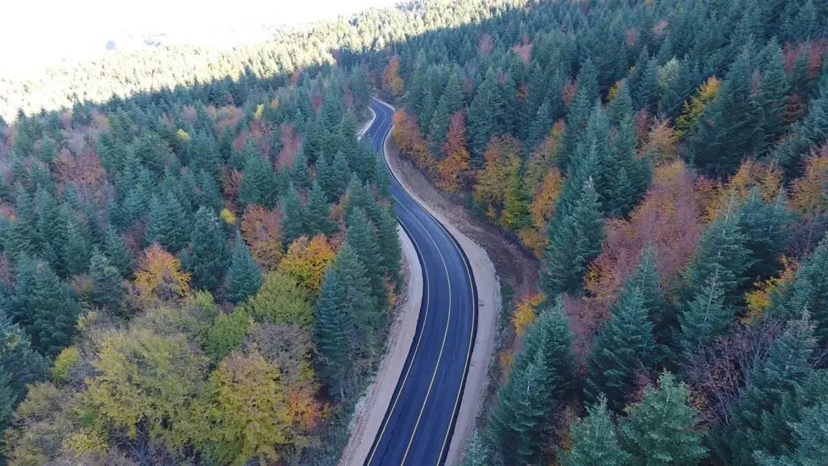 Yolu asfaltlanan köylülerden mehterli açılış