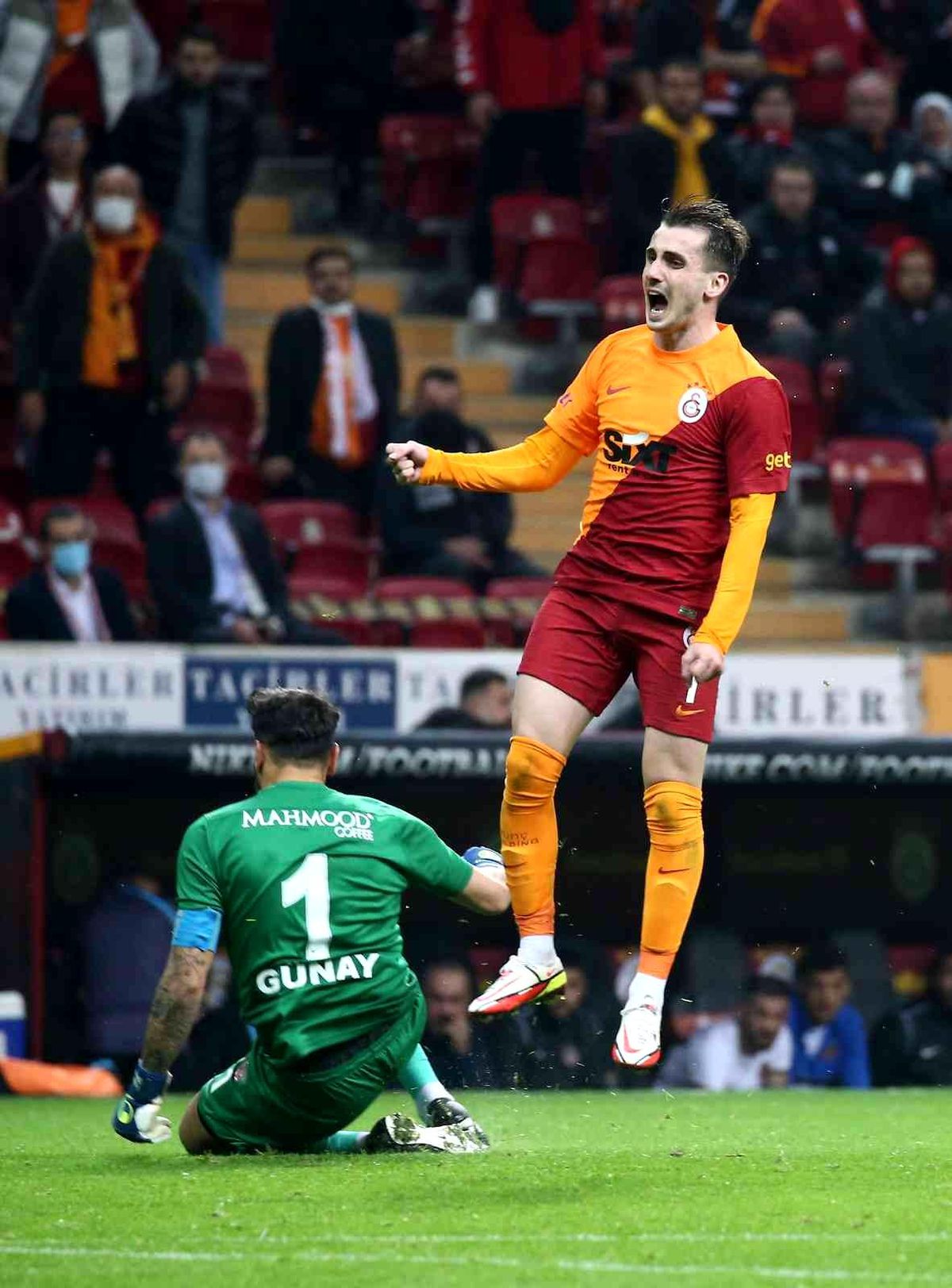 Kerem Aktürkoğlu\'nun ligdeki 2. gol sevinci