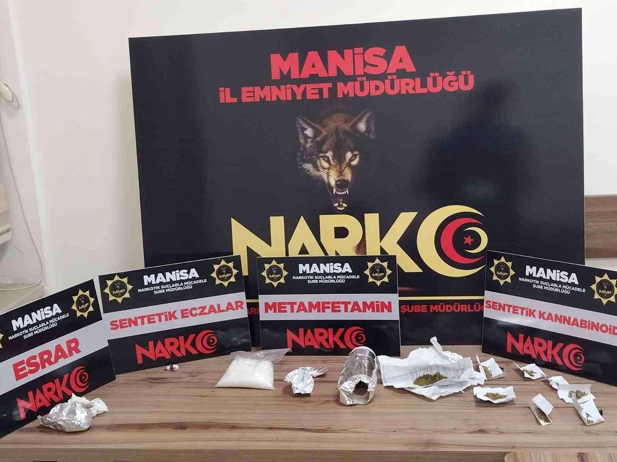 Manisa\'da 4 uyuşturucu taciri tutuklandı