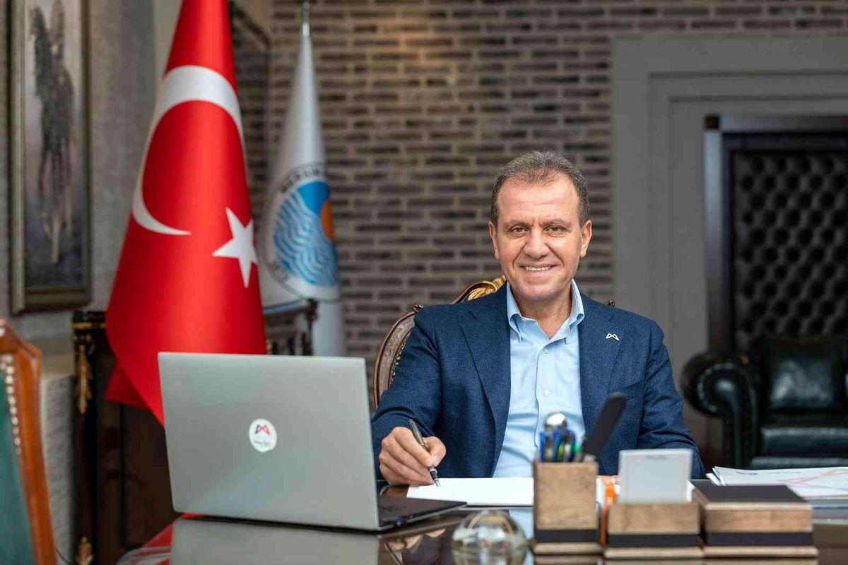 Seçer: "Mersin\'in kurtuluşunun 100. yılında metronun temelini atmak istiyoruz"