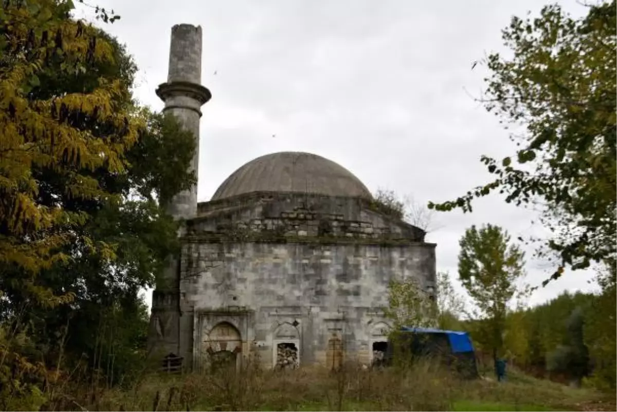 TARİHİ CAMİ TAŞKINLARA KARŞI 3 METRE YÜKSELTİLİP RESTORE EDİLECEK