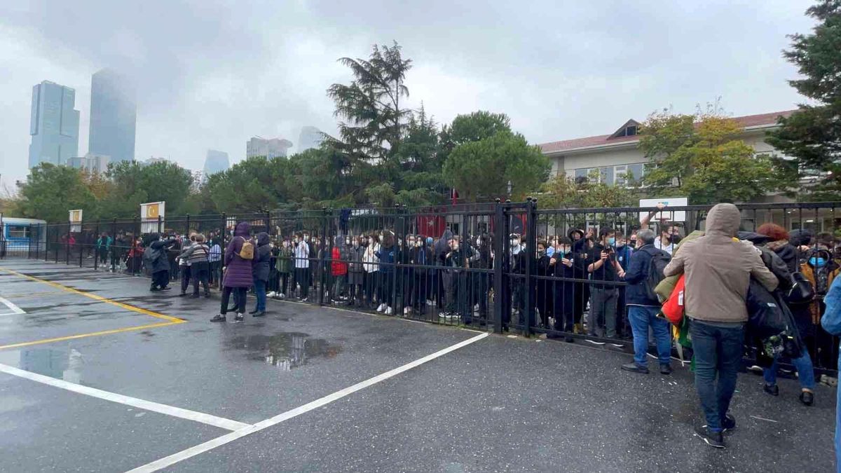 Son dakika haberi | Beşiktaş\'ta okulda yangın paniği