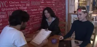 Bu kafede İngilizce konuşmayana ikram yok