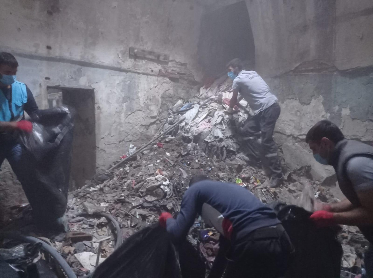 Diyarbakır\'da 500 yıllık tarihi hamamda 15 ton çöp çıkarıldı