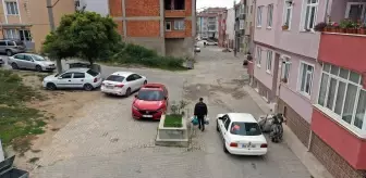 Edirne'de yol ortasında kalan kabir gerçek mi tartışması