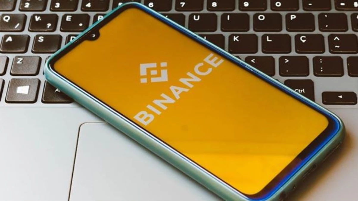 Binance para çekme işlemlerini ikinci kez askıya aldı