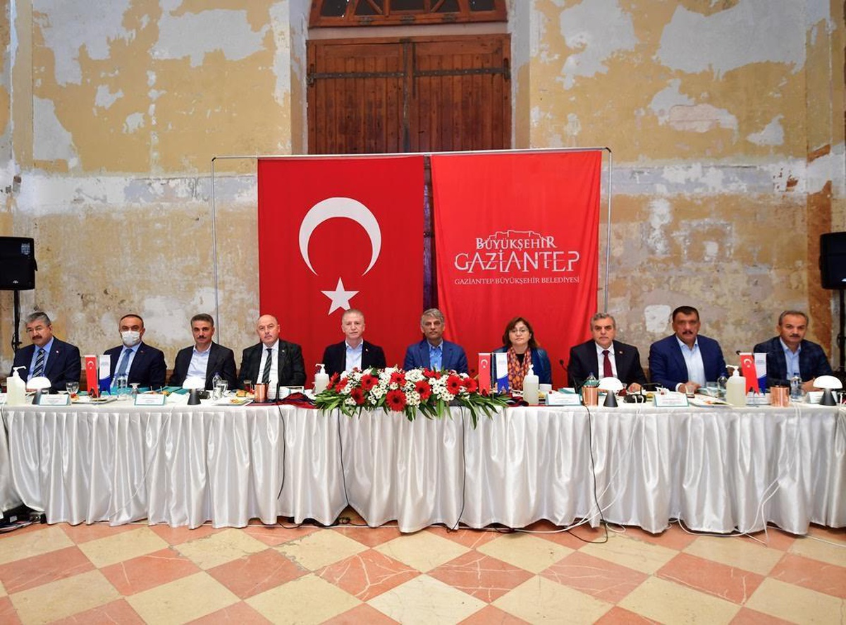 Başkan Gürkan Fırat Havzası Değerlendirme toplantısına katıldı