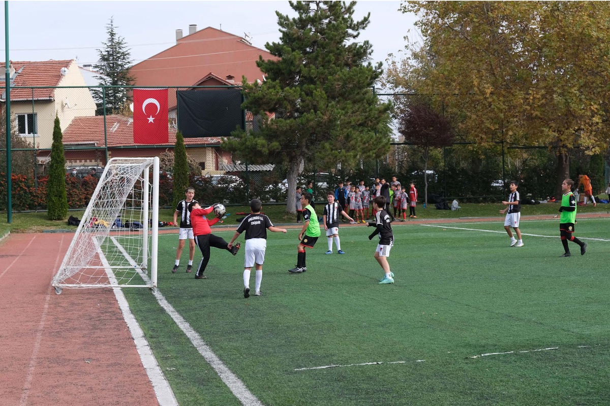 Cumhuriyet Bayramı Minikler Futbol Turnuvası sona erdi