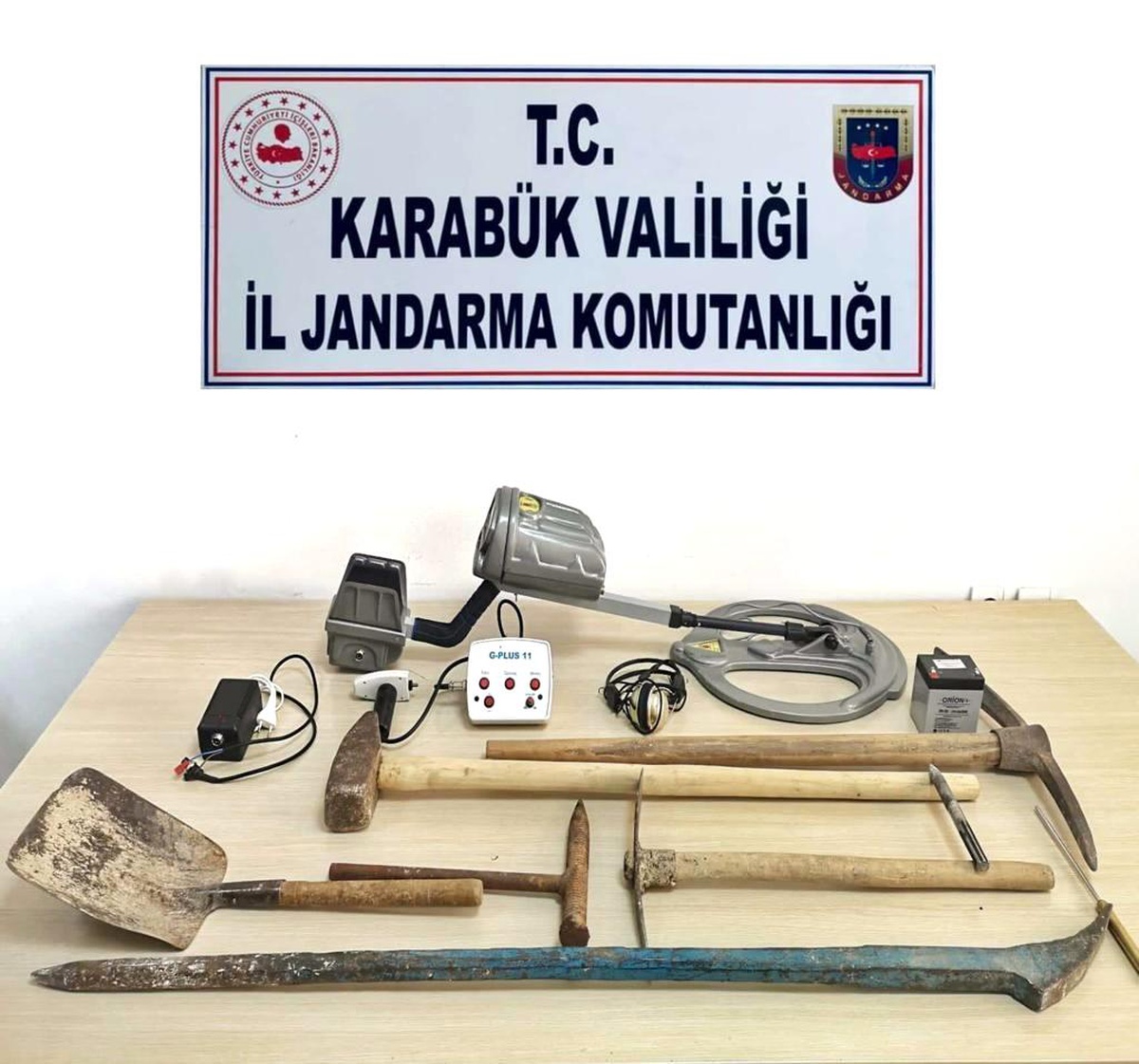 Kaçak kazı yapanlara Jandarma\'dan suçüstü