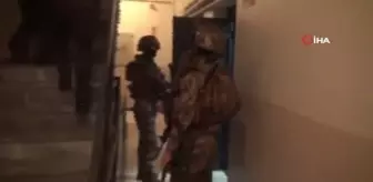 Son dakika: Kendilerini savcı ve polis olarak tanıtıp vurgun yapan çetenin iddianamesi tamamlandı