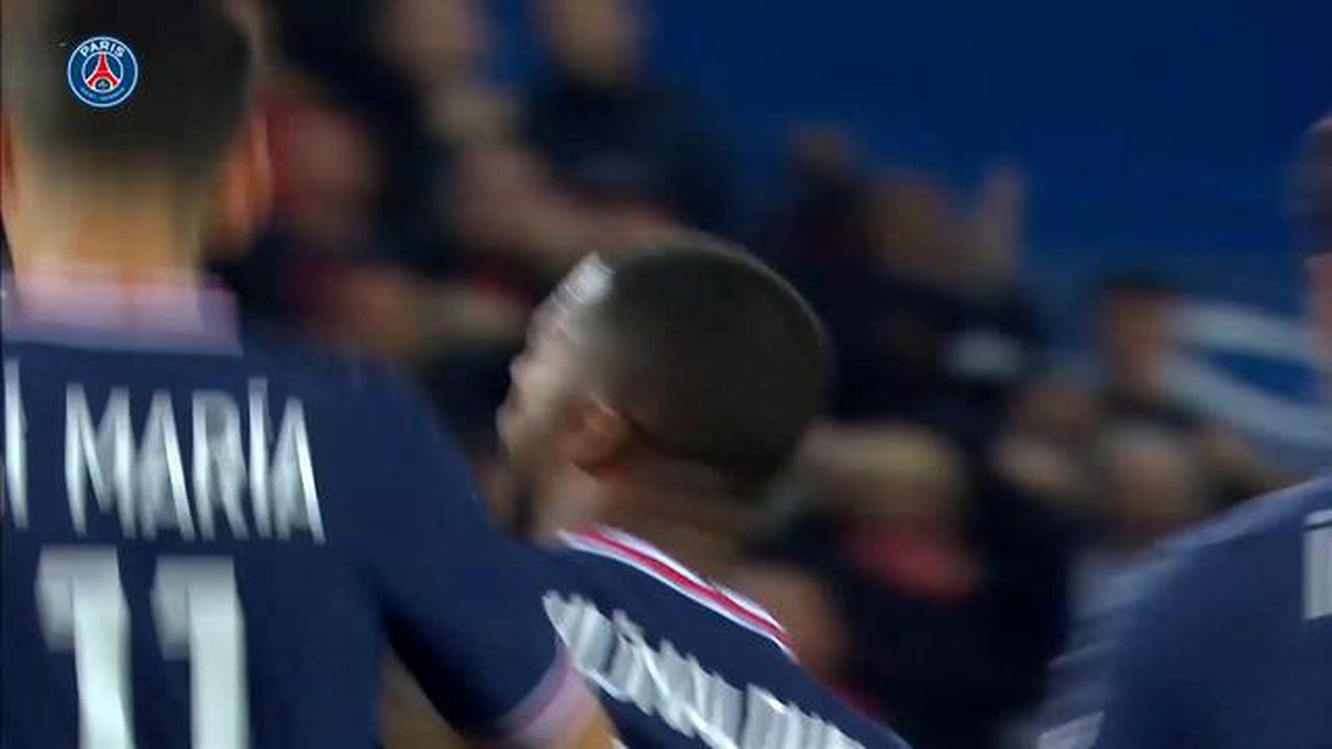Marquinhos\'un 2021-22 Ligue 1 Sezonunda Attığı İlk Gol
