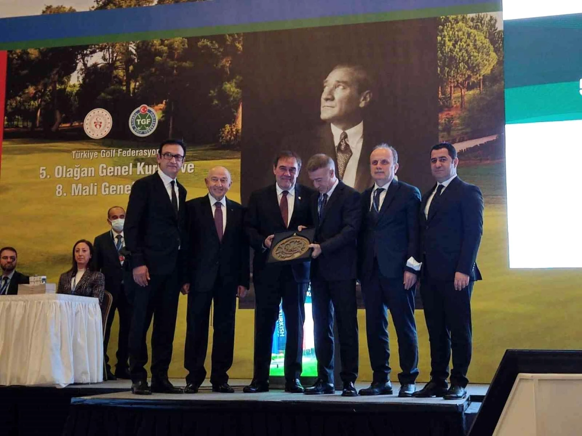 TFF Başkanı Özdemir, Türkiye Golf Federasyonu Başkanı seçilen Demirören\'i tebrik etti