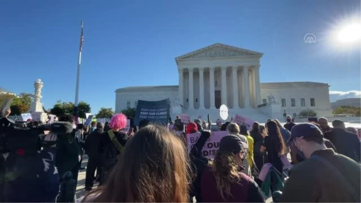 WASHINGTON - ABD\'de yüzlerce kişi Teksas\'ta yürürlüğe giren kürtaj yasasını protesto etti (2)