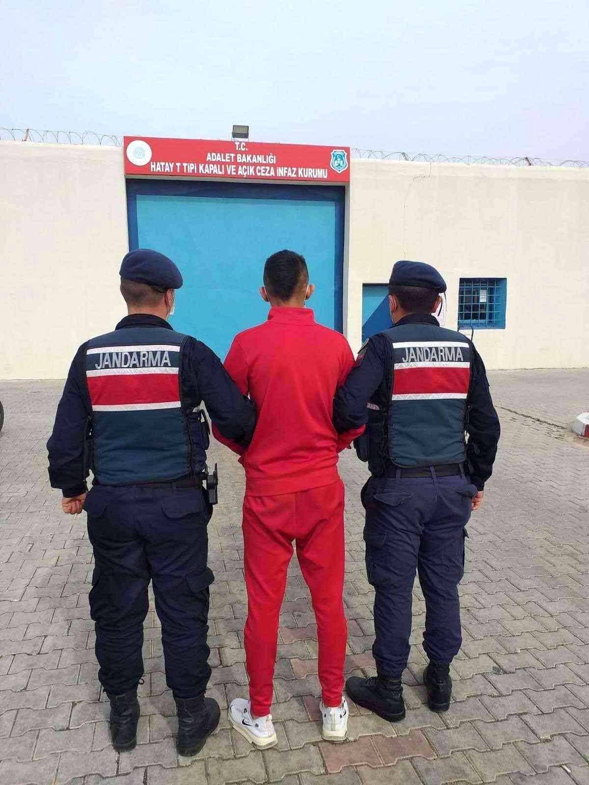 30 ayrı suç kaydı bulunan aranan şahıs yakalandı