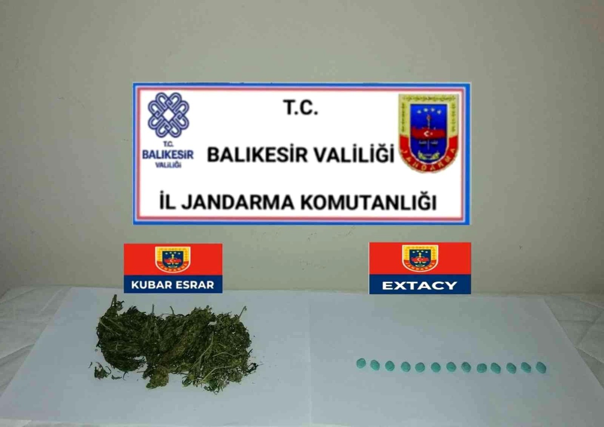 Son dakika haberleri: Balıkesir\'de jandarmadan 51 şahsa gözaltı
