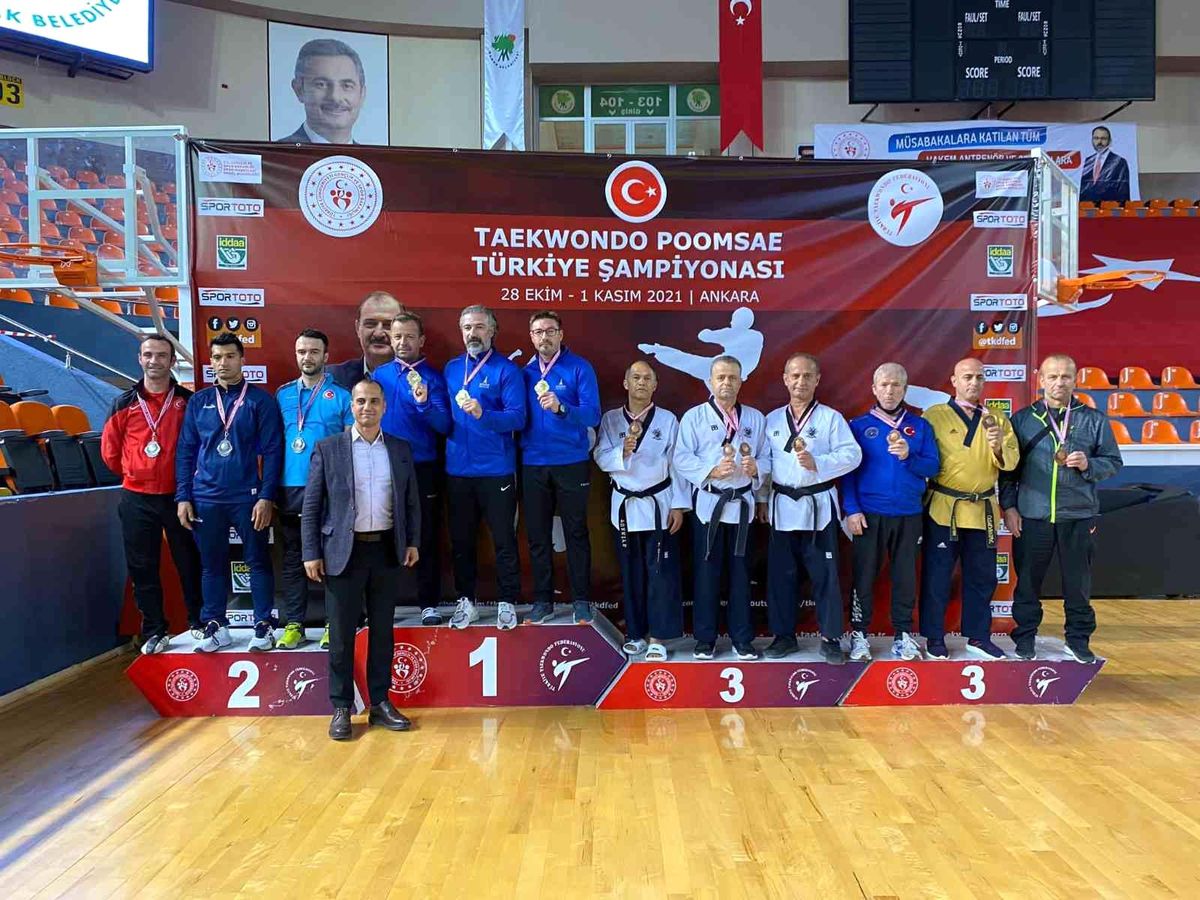 Çiğli Belediyesi Taekwondo Takımı 3 bronz madalya kazandı