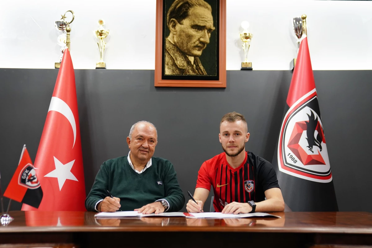 Gaziantep FK, Maxim\'in sözleşmesini uzattı