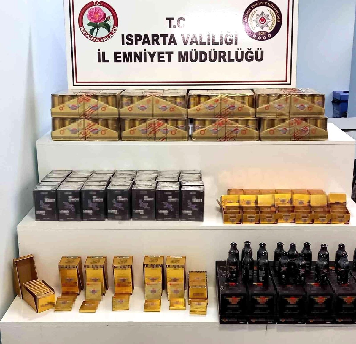 Isparta\'da satılması yasak olan bin 455 adet cinsel içerikli ürün ele geçirildi