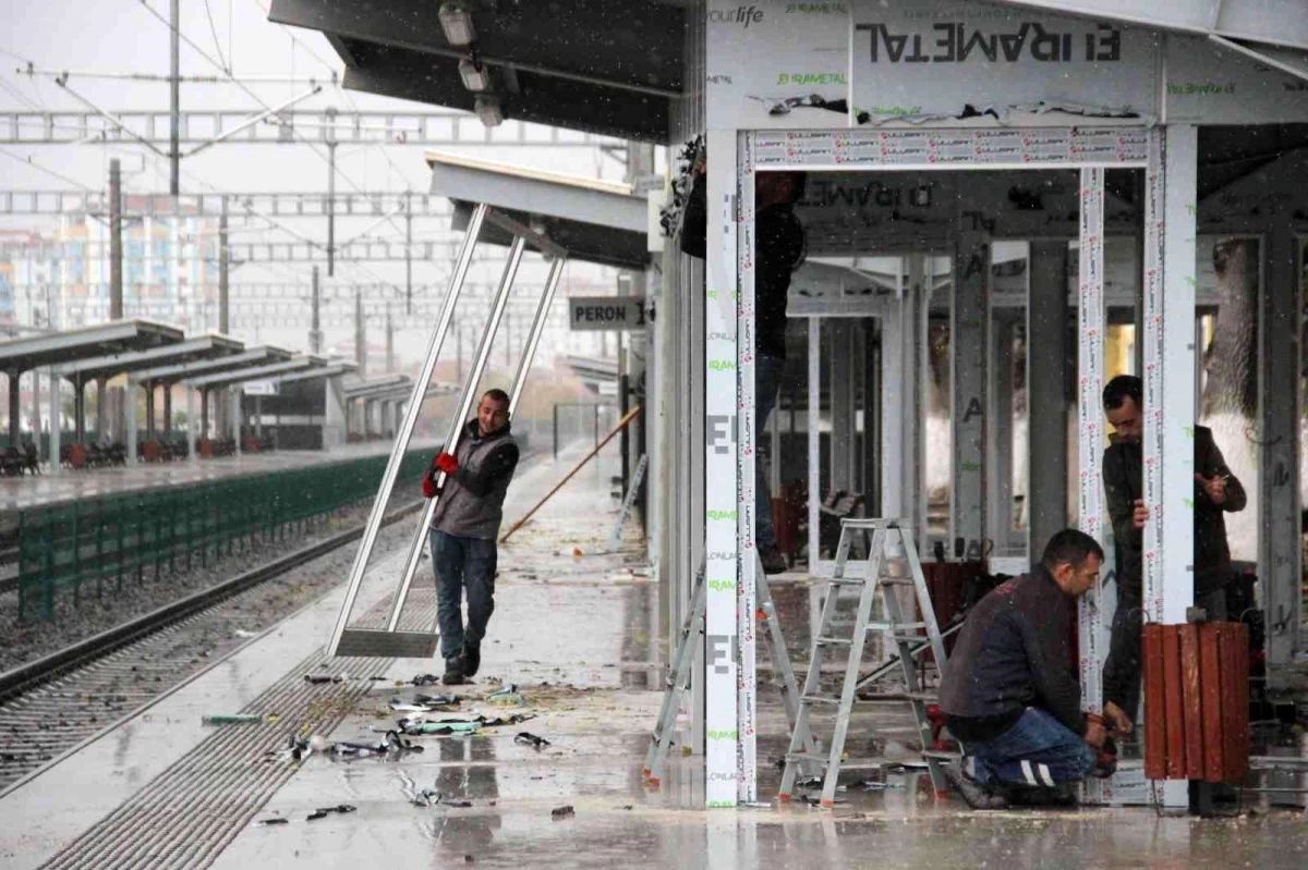 Karaman Garı\'nda Yüksek Hızlı Tren hazırlıkları hızla sürüyor