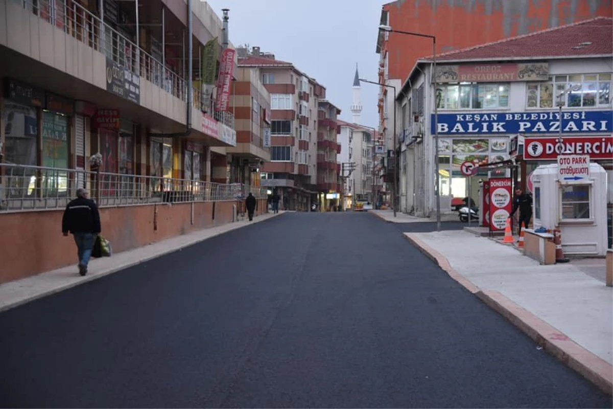 Keşan Belediyesi, 10 cadde ve sokağı sıcak asfaltla buluşturdu